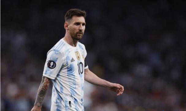 背后捅刀？中国大批购买，巴西大豆坐地起价，中方一招令其后悔